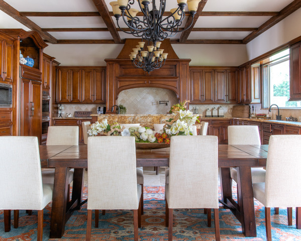 Custom Furniture & Upholstery