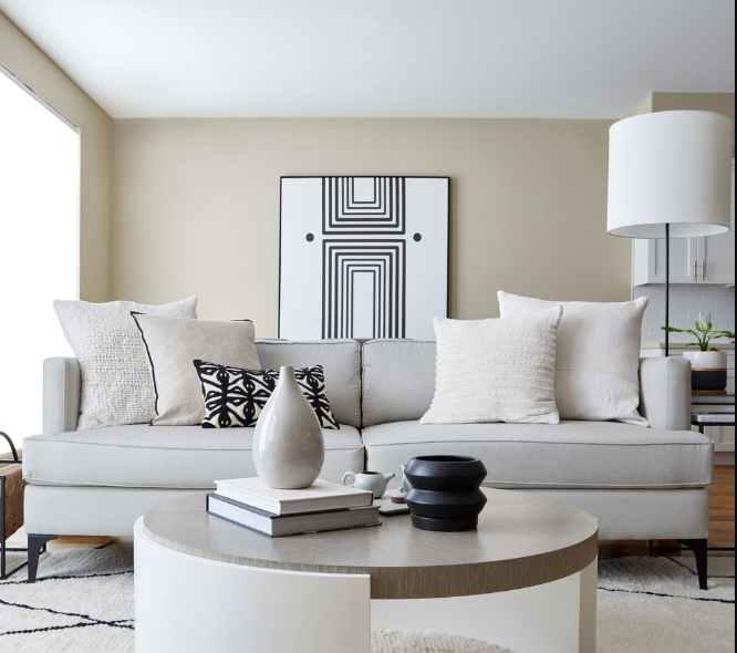 DIY vs. Professional Color Consulting: Why Hiring Professionals is Better?